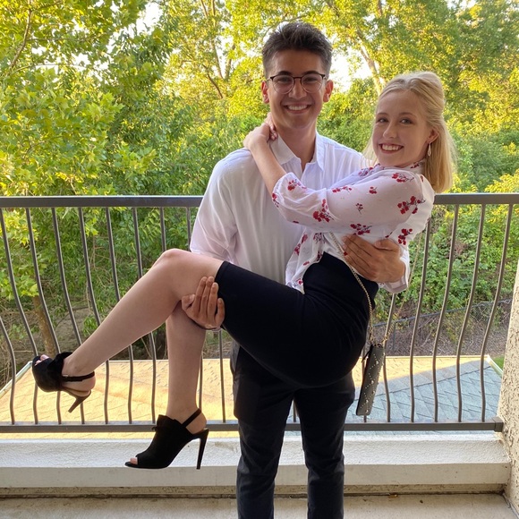 Meet your Posher, Elizabeth - Picture 1 of 1